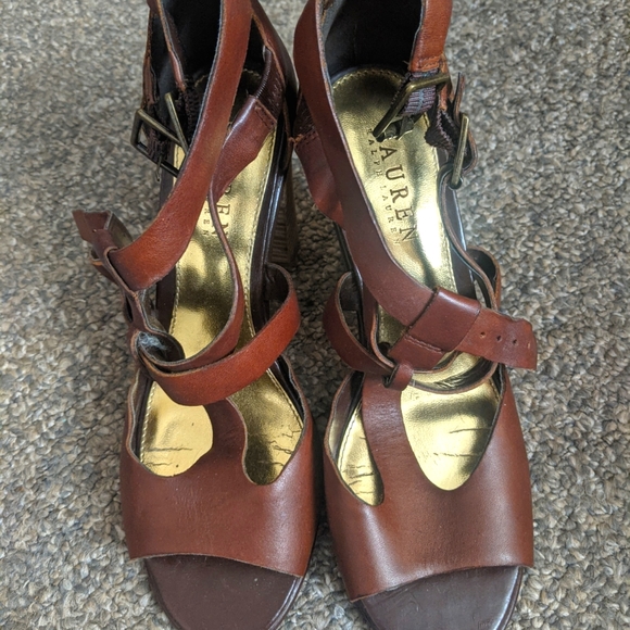 Ralph Lauren heels - Picture 4 of 7